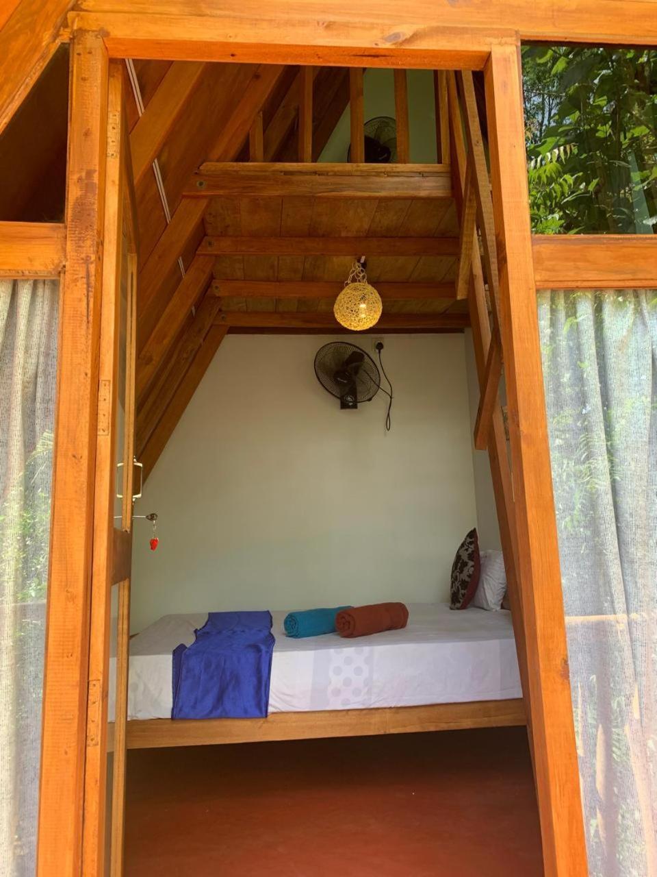 Angry Birds Tree House Apartment Habarana Ngoại thất bức ảnh